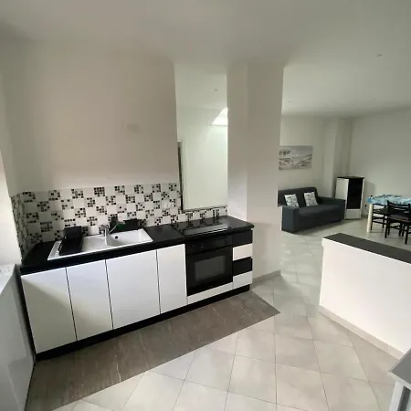 Arimand House ラ・スペツィア